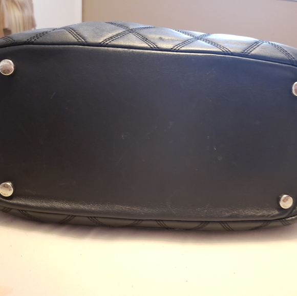 CHANEL😍🥰 - Picture 6 of 11